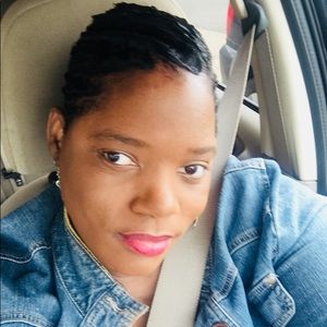 Meet your Posher, Sharon